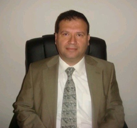 مايكل إيكونوماكيس